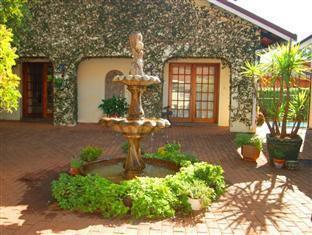 Bezuidenhout Guest House Малелейн Екстериор снимка