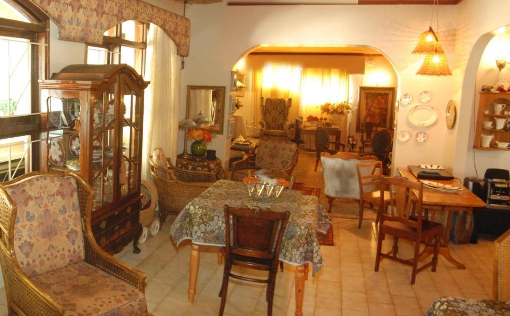 Bezuidenhout Guest House Малелейн Екстериор снимка