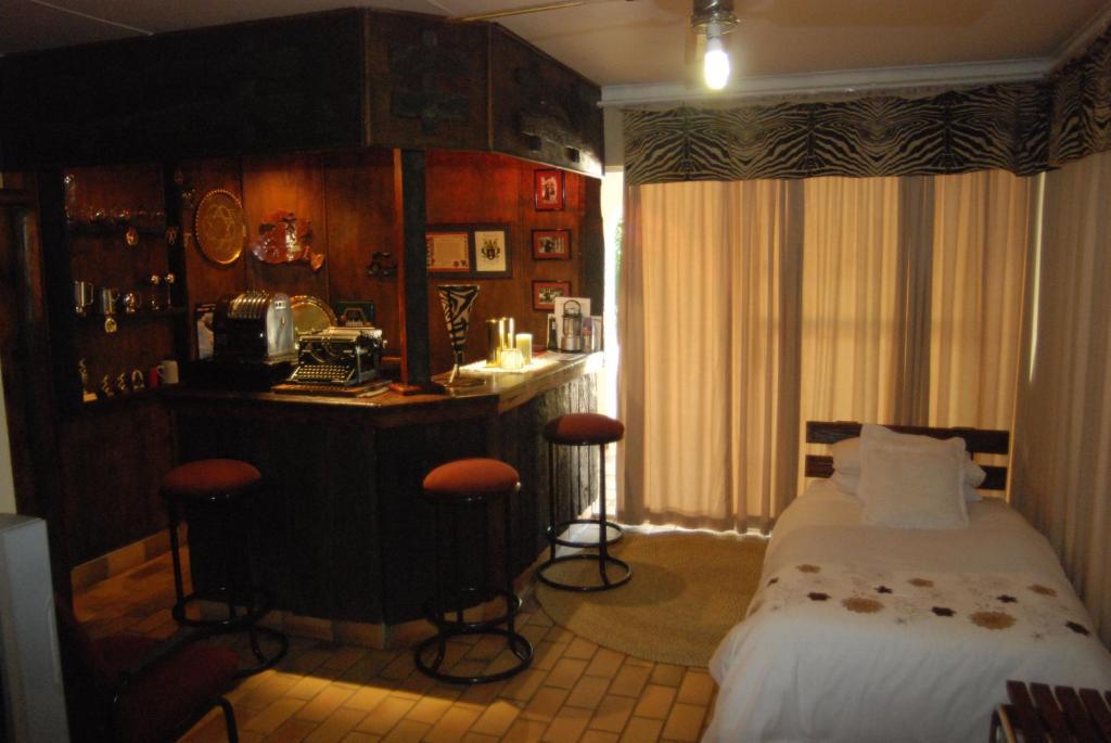 Bezuidenhout Guest House Малелейн Екстериор снимка