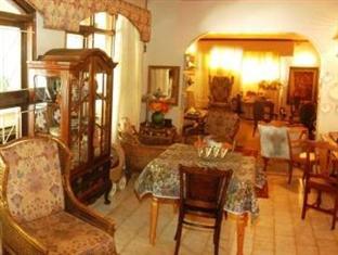 Bezuidenhout Guest House Малелейн Екстериор снимка